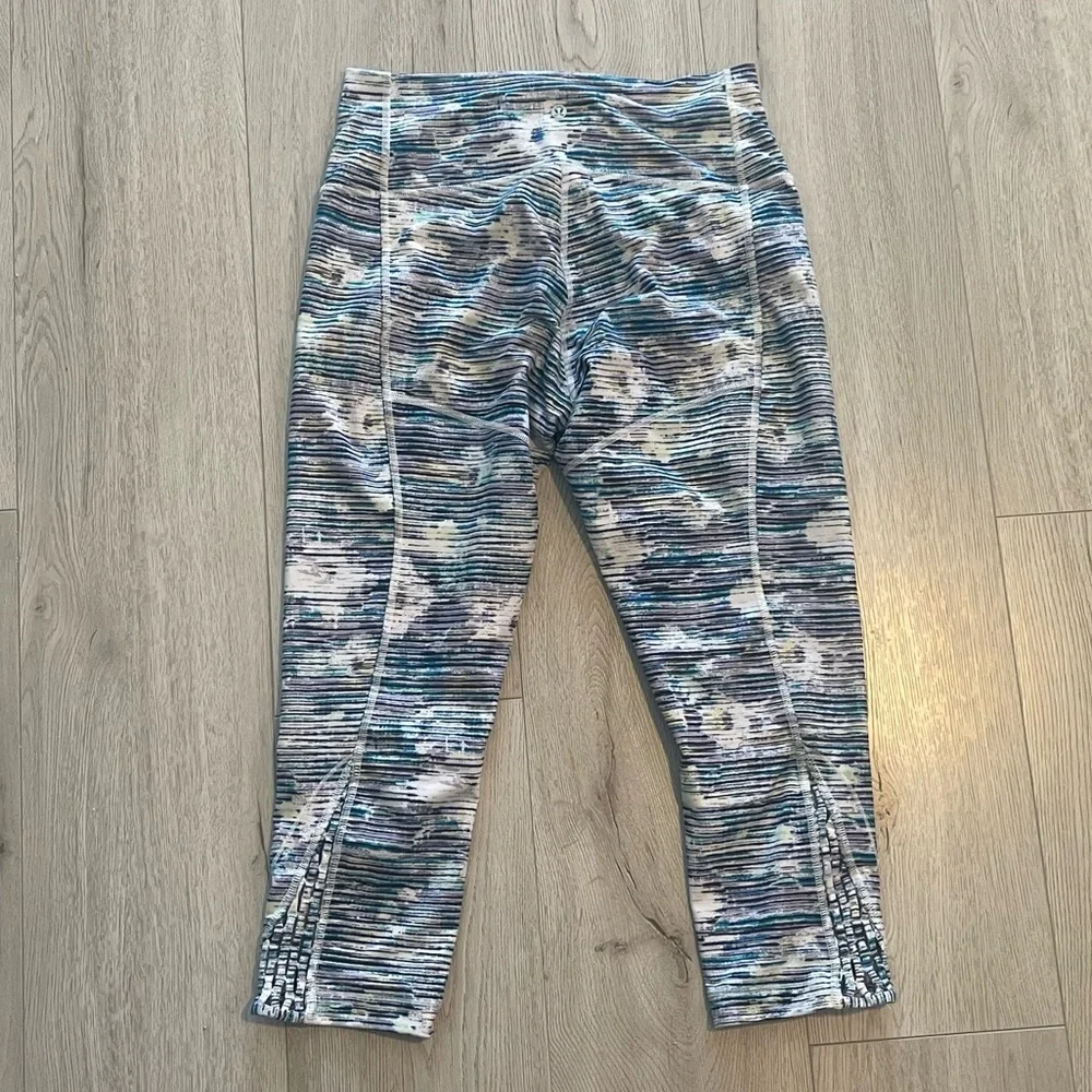 Lululemon True Self Crop II - Blurry Belle Multi Printed Capri Leggings - Picture 8 of 8